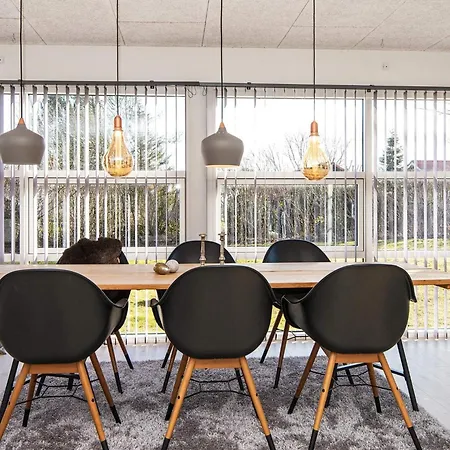 Bright For 4, Ebetloft *